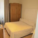 Condotti 29 فندق مبيت وإفطار روما