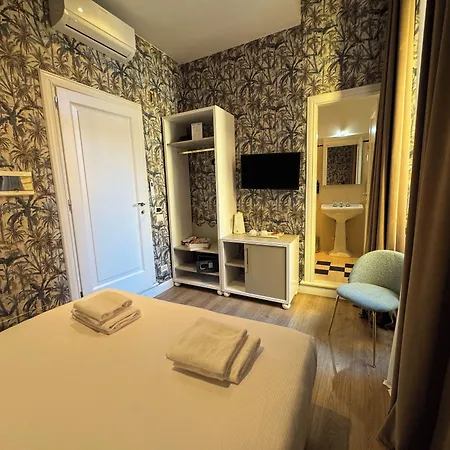 Condotti 29 Bed and Breakfast 3*