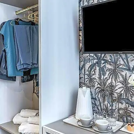 Bed and Breakfast Condotti 29