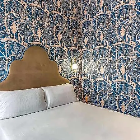 Bed and Breakfast Condotti 29 Ρώμη