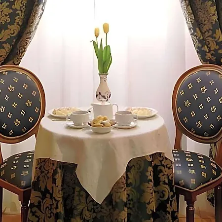 Condotti 29 Bed & Breakfast 3*