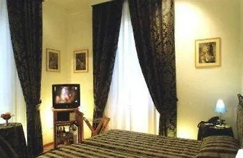 Couette-café Condotti 29