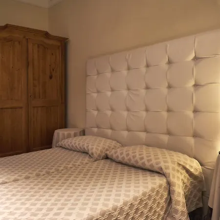 Bed & Breakfast Condotti 29