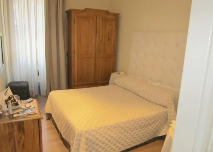 Condotti 29 Oda ve Kahvaltı Roma